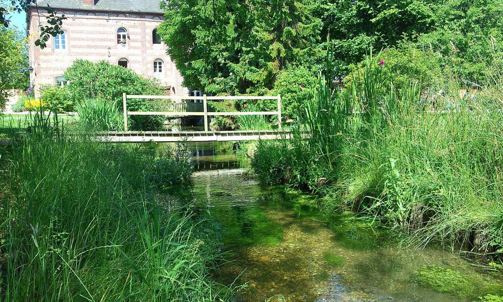 Gite De L'Ancien Moulin Valmont  Eksteriør bilde